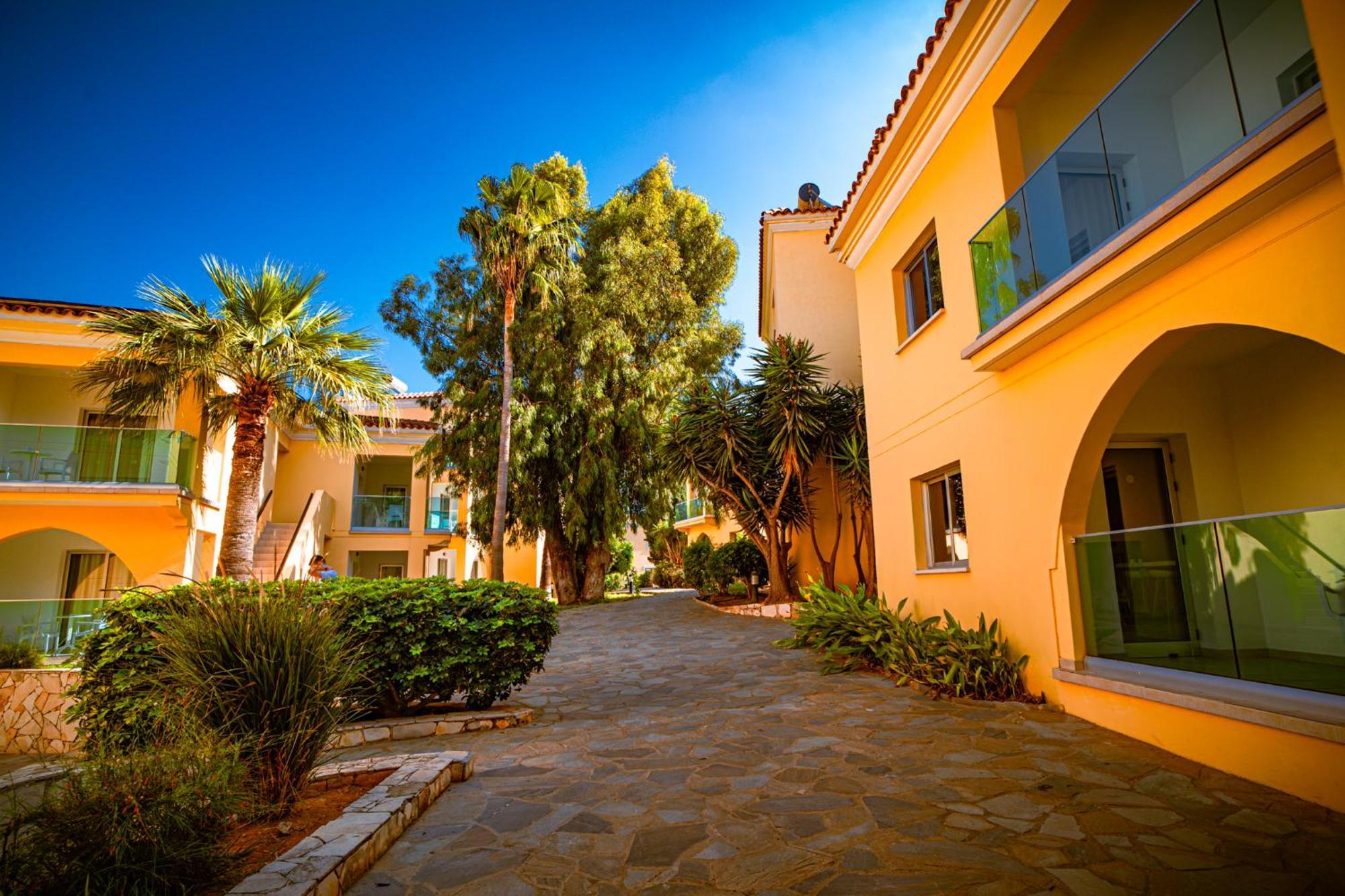 Malama Beach Holiday Village Protaras Bagian luar foto